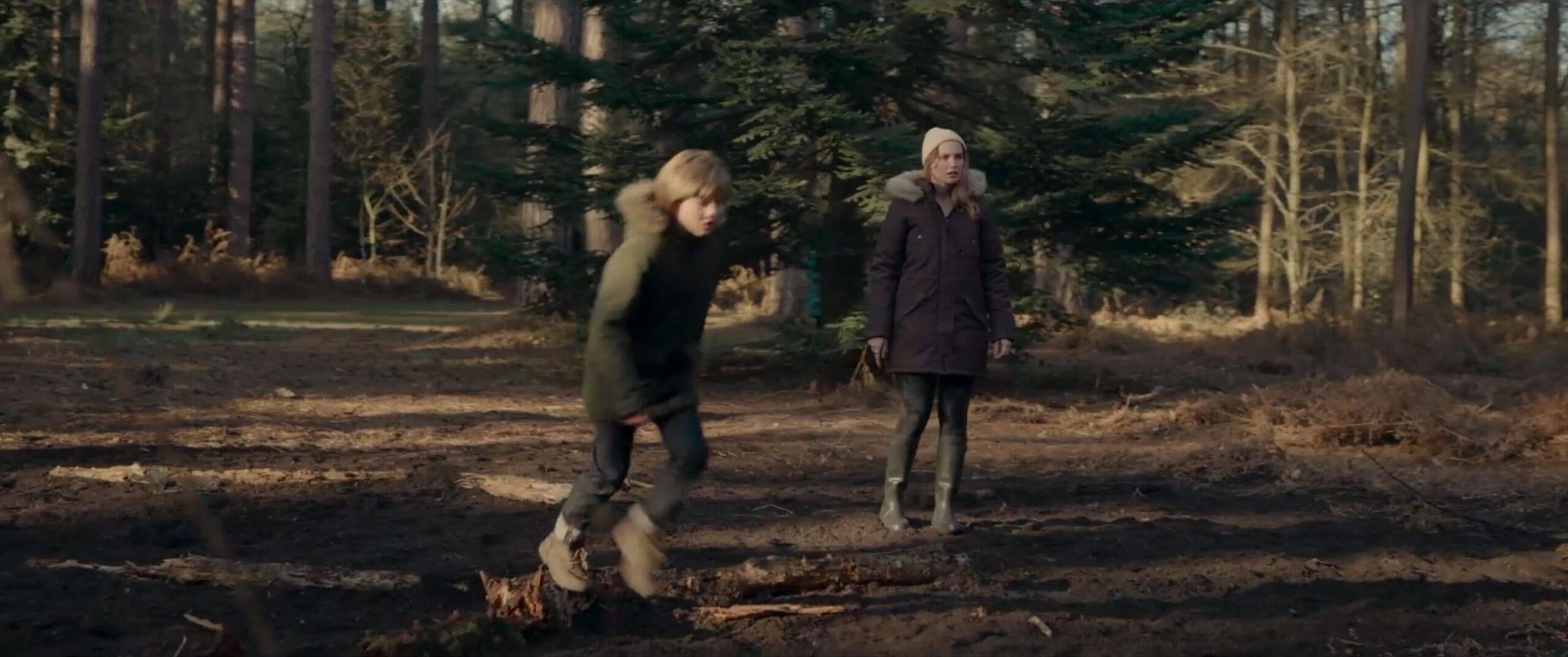 Daddy’s Head review screenshot 2 ‘horror’ clichés little boy runs woods dog